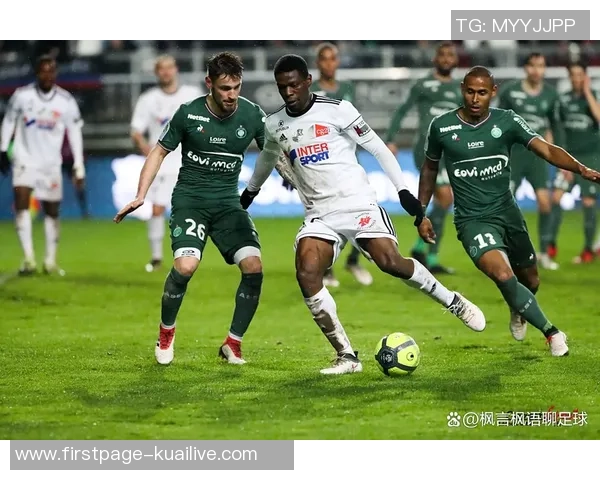 亚眠主场迎战布雷斯特双方争夺关键积分激战在即 亚眠主场迎战布雷斯特双方争夺关键积分激战在即