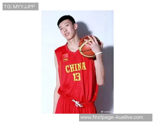周琦在国际篮球舞台上的崛起与挑战：从青涩球员到顶尖中锋的成长历程