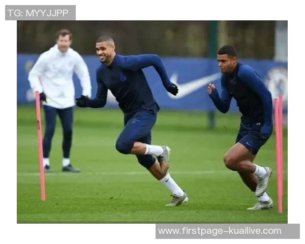 新疆与广东首场对决精彩纷呈球迷期待巅峰对决的激烈较量 新疆与广东首场对决精彩纷呈球迷期待巅峰对决的激烈较量