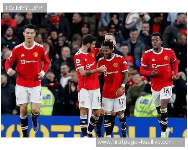 曼联主场迎战水晶宫期待精彩对决球迷热情高涨助威球队争胜