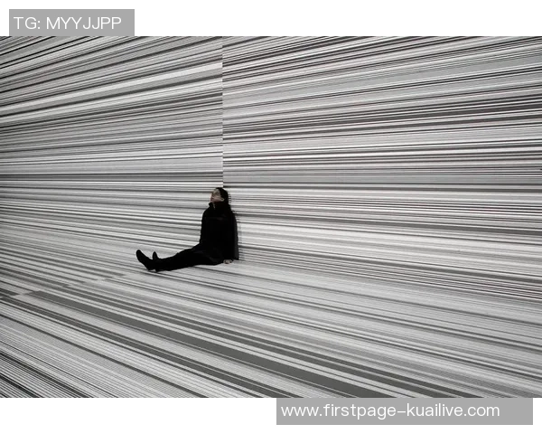 李泓澎的成长之路与艺术追求探讨与启示